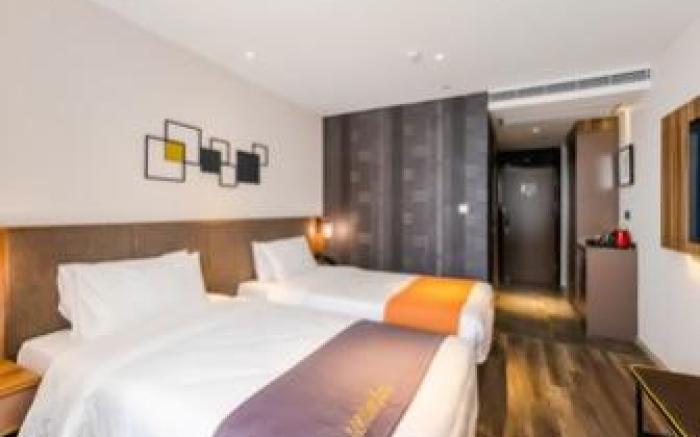 Home Inn Plus Tai'an Taishan Street Xuri Building Guangcai