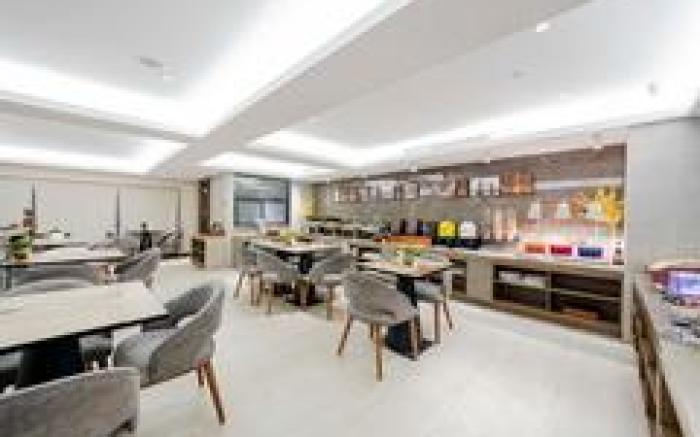 Home Inn Plus Xinchang Great Buddha Temple Scenic Area Ocean City