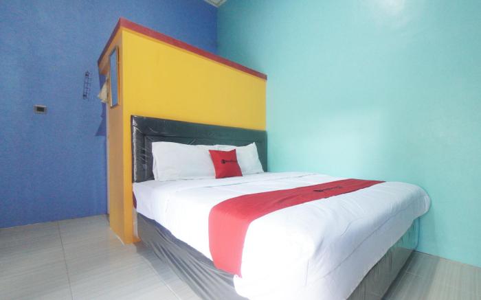 RedDoorz Syariah near Mall Roxy Banyuwangi 2
