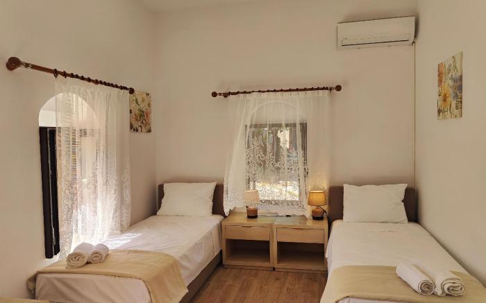 Helena Private Apartment near Airport