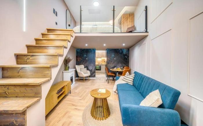 Rainforest Gallery Apartment by NW