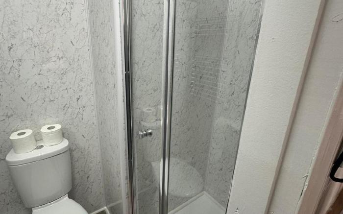 Comfortable Ensuite with Private Bathroom