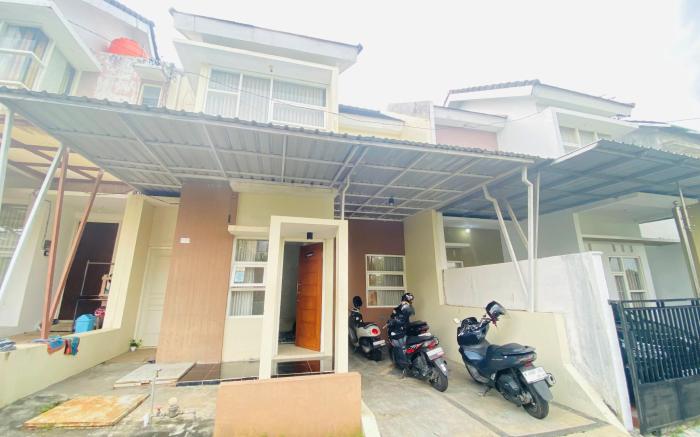 Villa Grand Taman Dau - 3 Bedrooms