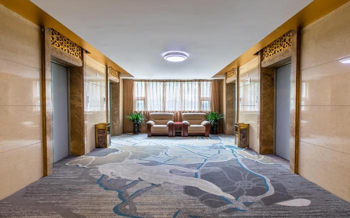 Shenlong Hotel - Xi'an Datang Xishi & Northwestern Polytechnical University Subway Station