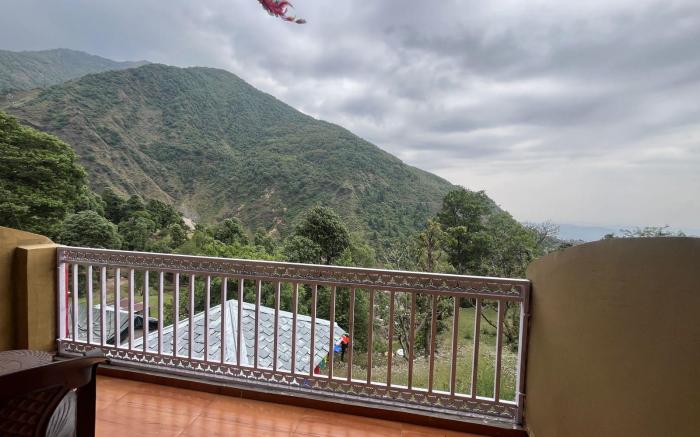 ekaant stay and camps