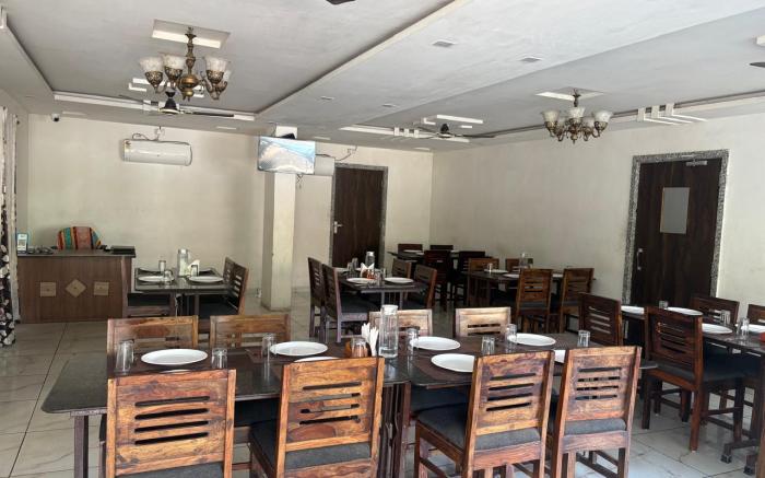 Shere Punjab Hotel & Restaurant