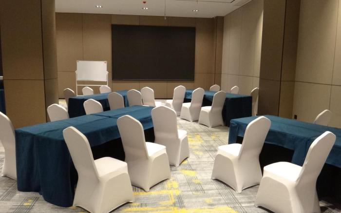 Home Inn Nanchang Bayi Square Dinggong Road South Metro Station