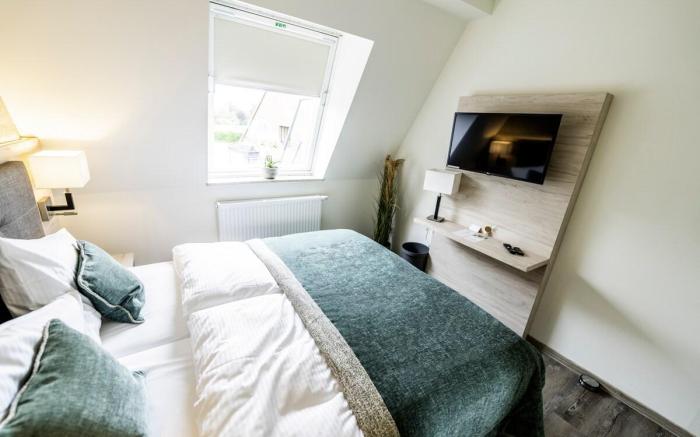 Small double room 1