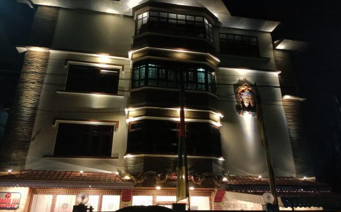 Dragon Inn