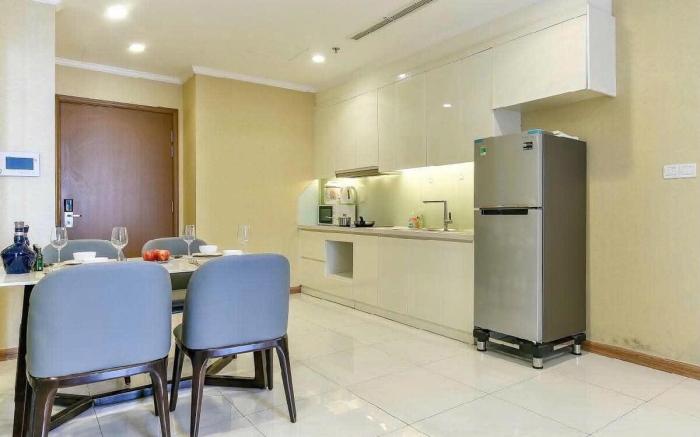 1BR extremely near mall, open-sky view