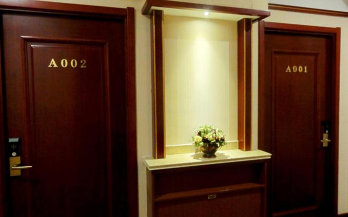 Hua Qi Kaiserdom Hotel Zhongshan Road St Michael's Cathedral and Zhanqiao Pier Qingdao)