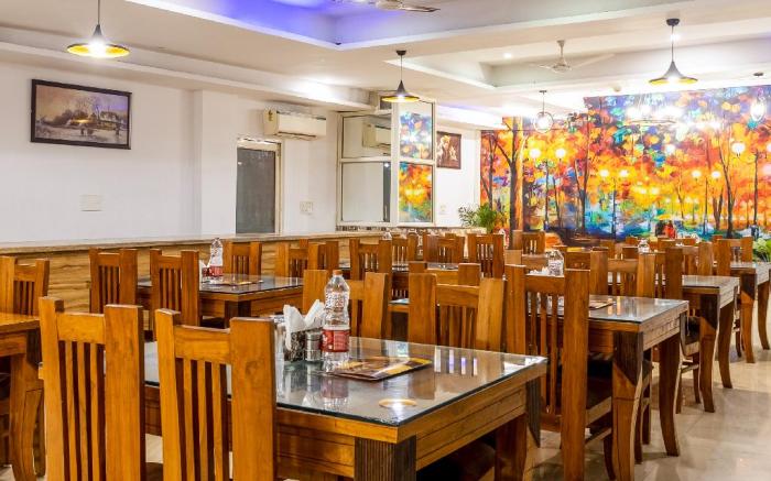 Hotel Kiara IGI Airport - Free Airport Drop