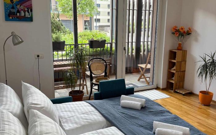 Sunrise Den Bled Apartment     Where Mornings Shine