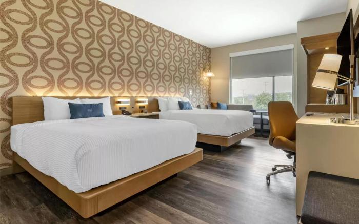 DoubleTree by Hilton Greenville Woodruff Road