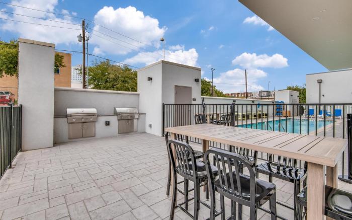 Home2 Suites Dallas Medical