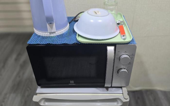 103 Peaceful Apartment near SkyTrain and Wi-Fi