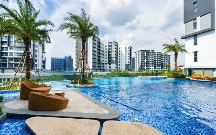 Celadon Diamond Alnata Skyview Retreat