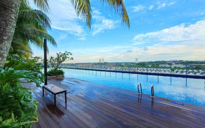 Couple Park Midas Seri Alam Netlfix By STAY