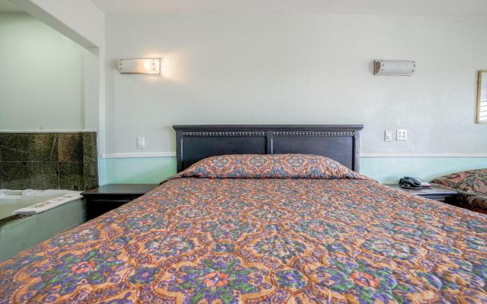 Capital O Marysville Surf Motel Kansas