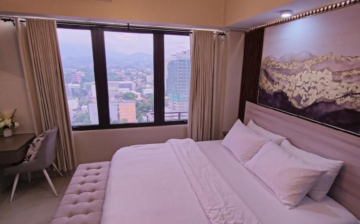 Luxury King Bed Studio in Midtown Cebu@ Baseline
