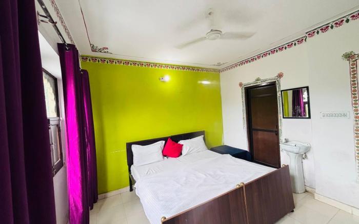 Bunk & Beyound Hostel