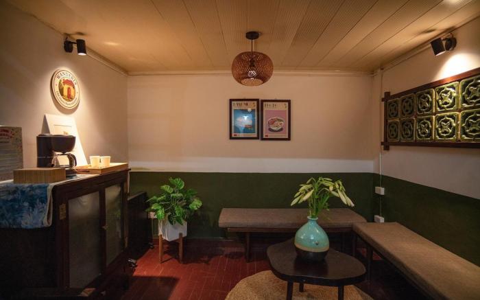 2PrivateBr|Center Old Quarter|Free Airport Pickup