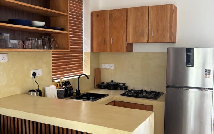 High Tide - One-Bedroom Upper Apartment