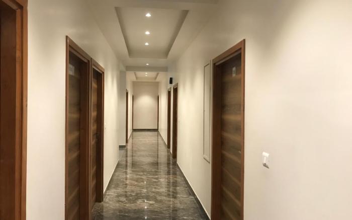 Divya Hotel & Restaurant