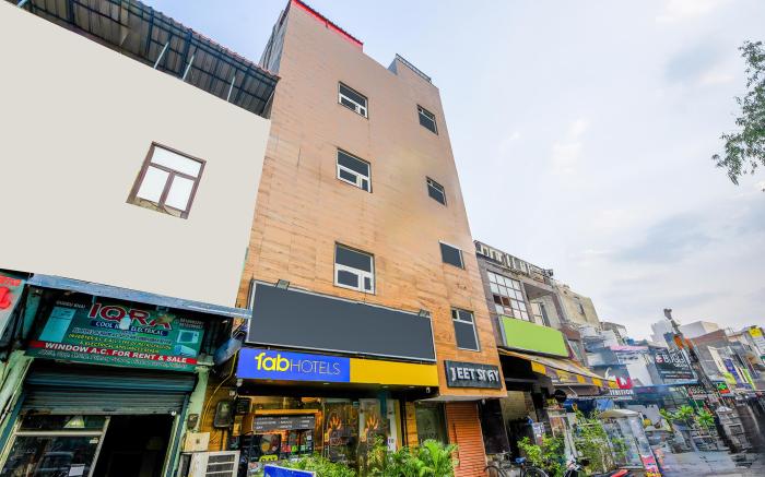 FabHotel Jeet Stays