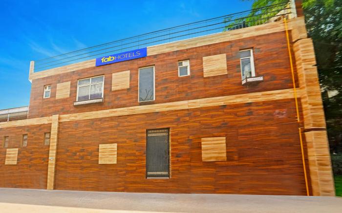 FabHotel Vasant Villa