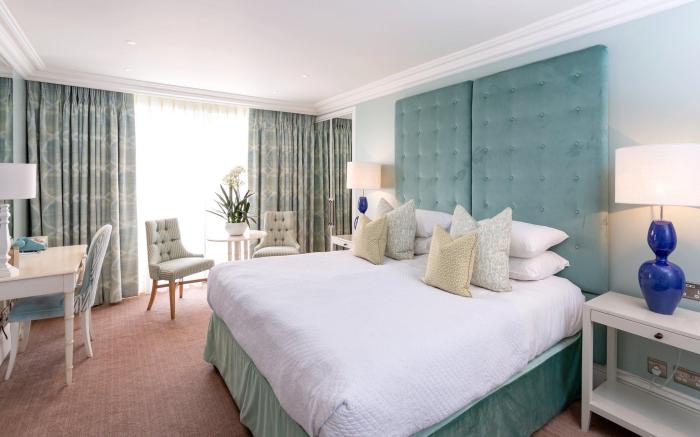 Roslin Beach Hotel