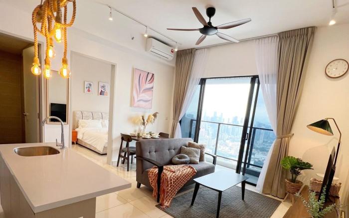NEW! Skyview @ 65th | 2BR | Trion@KL | 10min KLCC