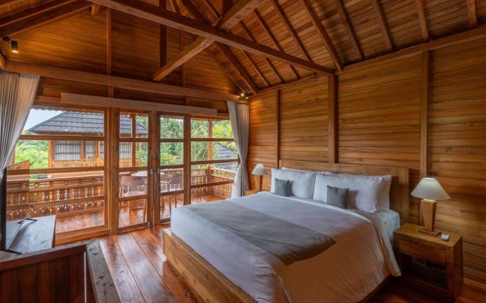 Harmony Duplex Wooden Suites