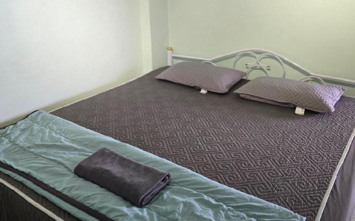 Cozy and Spacious Apartment 812  w/free wi-fi