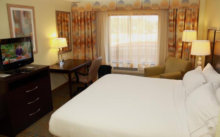 Holiday Inn Express Hotel & Suites Perry By IHG
