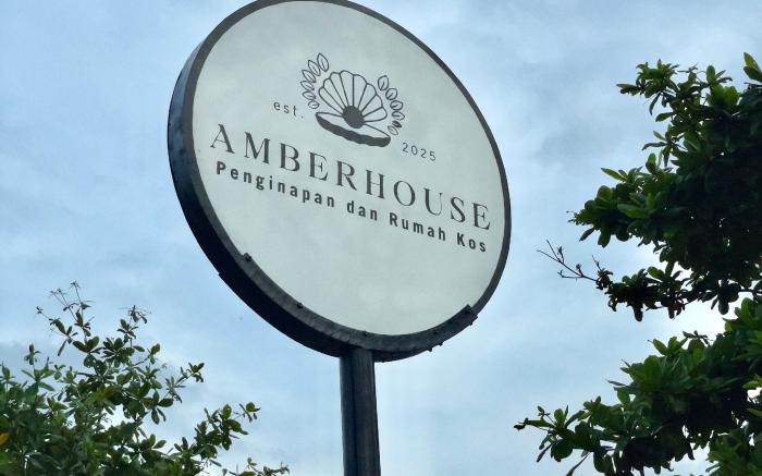 AMBERHOUSE Penginapan Deli Serdang