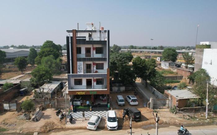 Madhav Palace