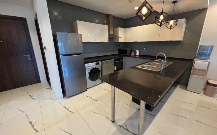Modern 2BR Suite | Prime Juffair Spot