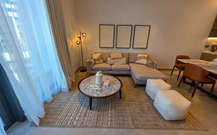Elegant 1BR with Balcony PearlHouse Luxury Living!