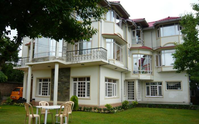 Mountain Breeze Inn