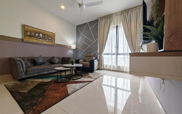 Mykey The Apple 2BR Suites  Near Jonker Street