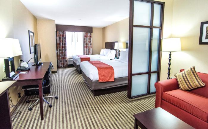 Holiday Inn Express & Suites Elkton - University Area By IHG
