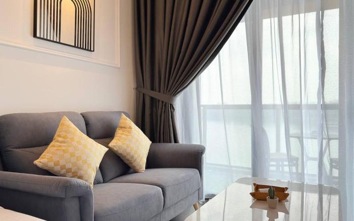 Urban Seaview Studiounit at R&F SeineRegion ByANJU