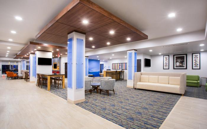 Holiday Inn Express & Suites Rapid City - Rushmore South By IHG