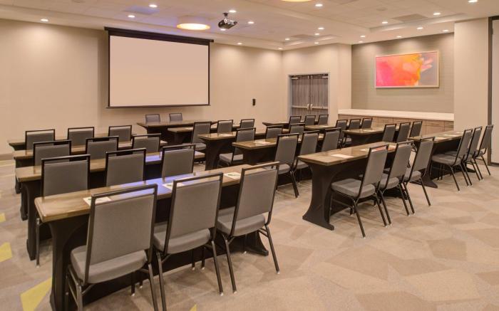 Holiday Inn Hotel & Suites Houston West - Katy Mills By IHG