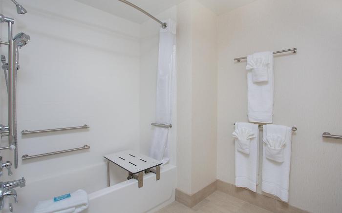 Holiday Inn Express & Suites Covington By IHG