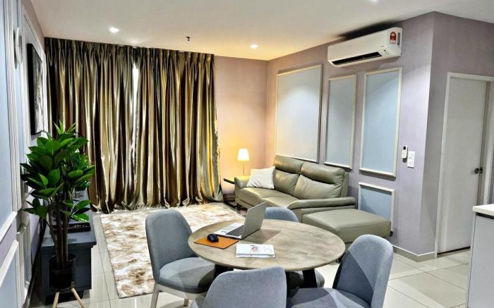 HYDE3 i-City ITQAN Homes : 8pax/Netflix/parking
