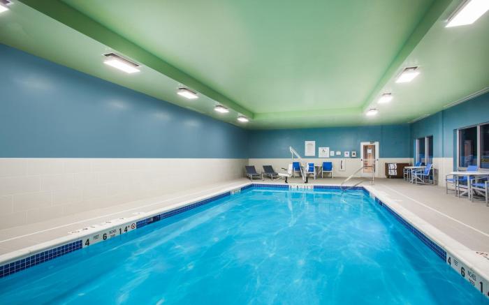 Holiday Inn Express Queensbury - Lake George Area By IHG