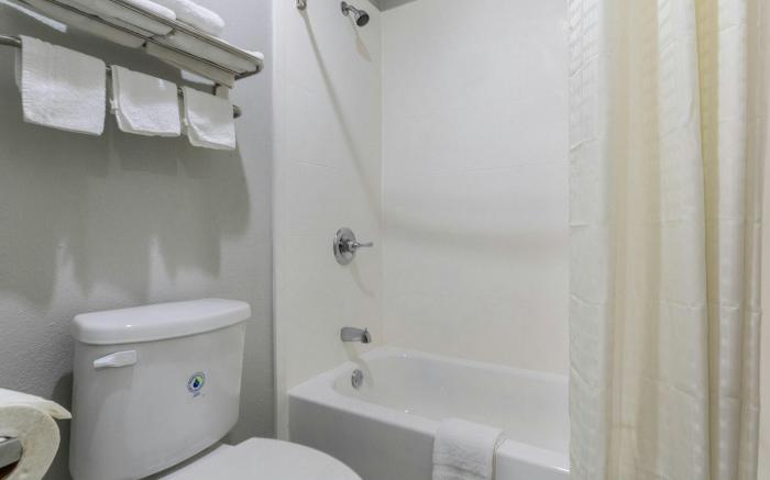 Scottish Inn and Suites Tomball