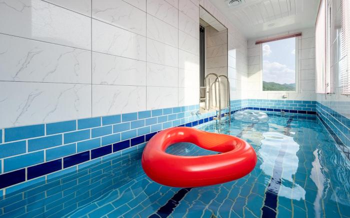 Gapyeong Ribbon Spa Pool Villa